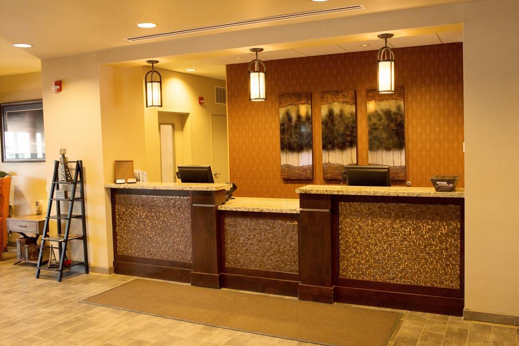 Little Missouri Inn & Suites New Town Luaran gambar
