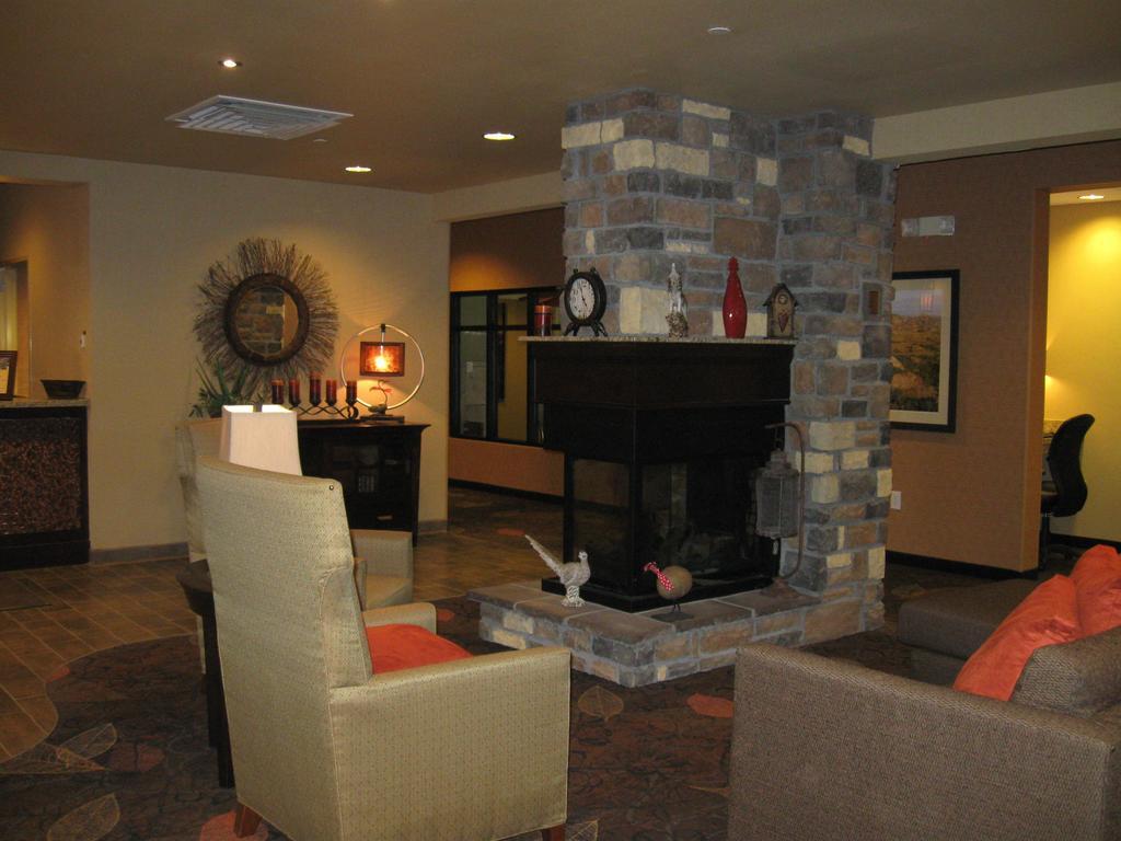 Little Missouri Inn & Suites New Town Luaran gambar