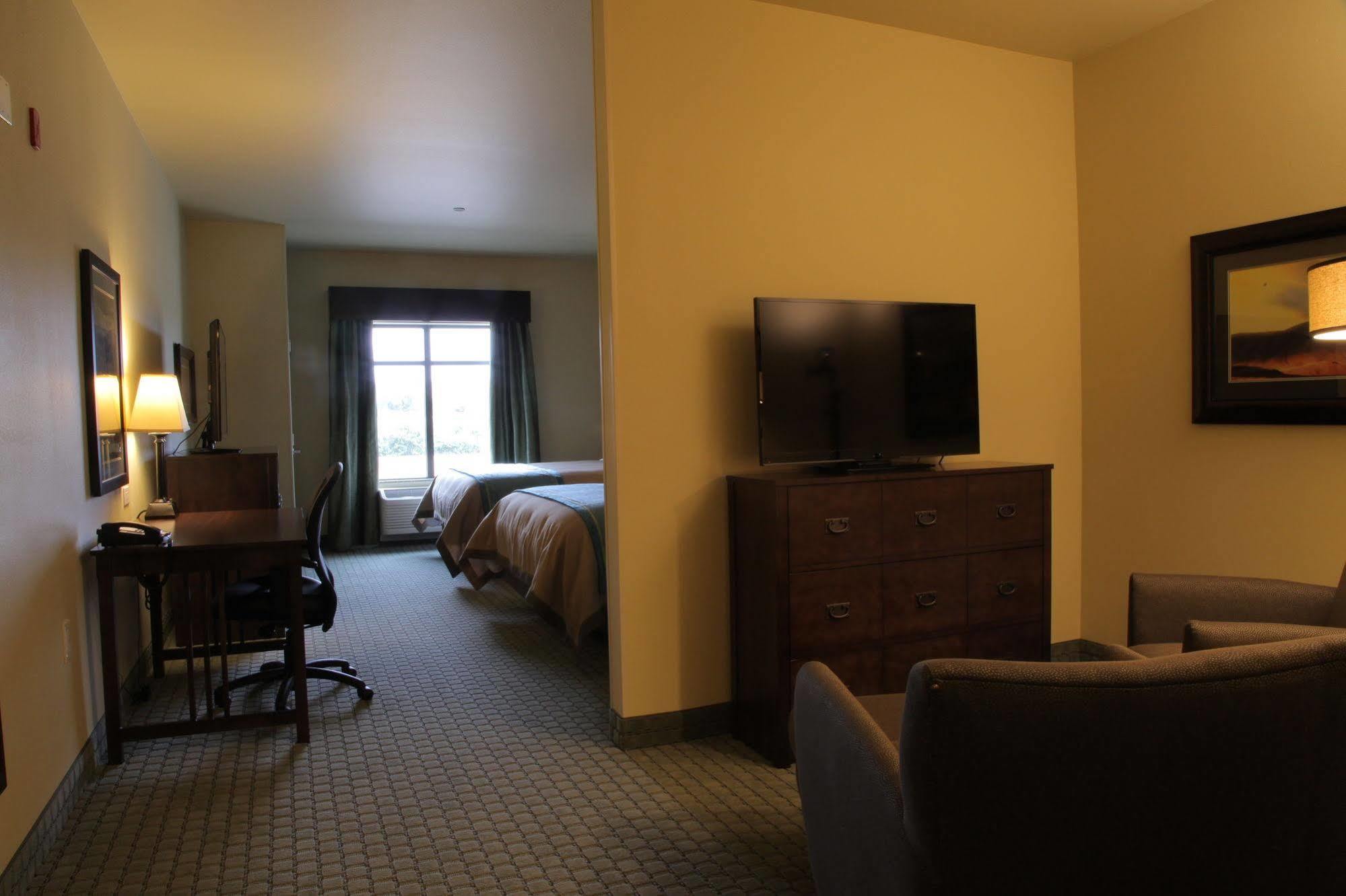 Little Missouri Inn & Suites New Town Luaran gambar