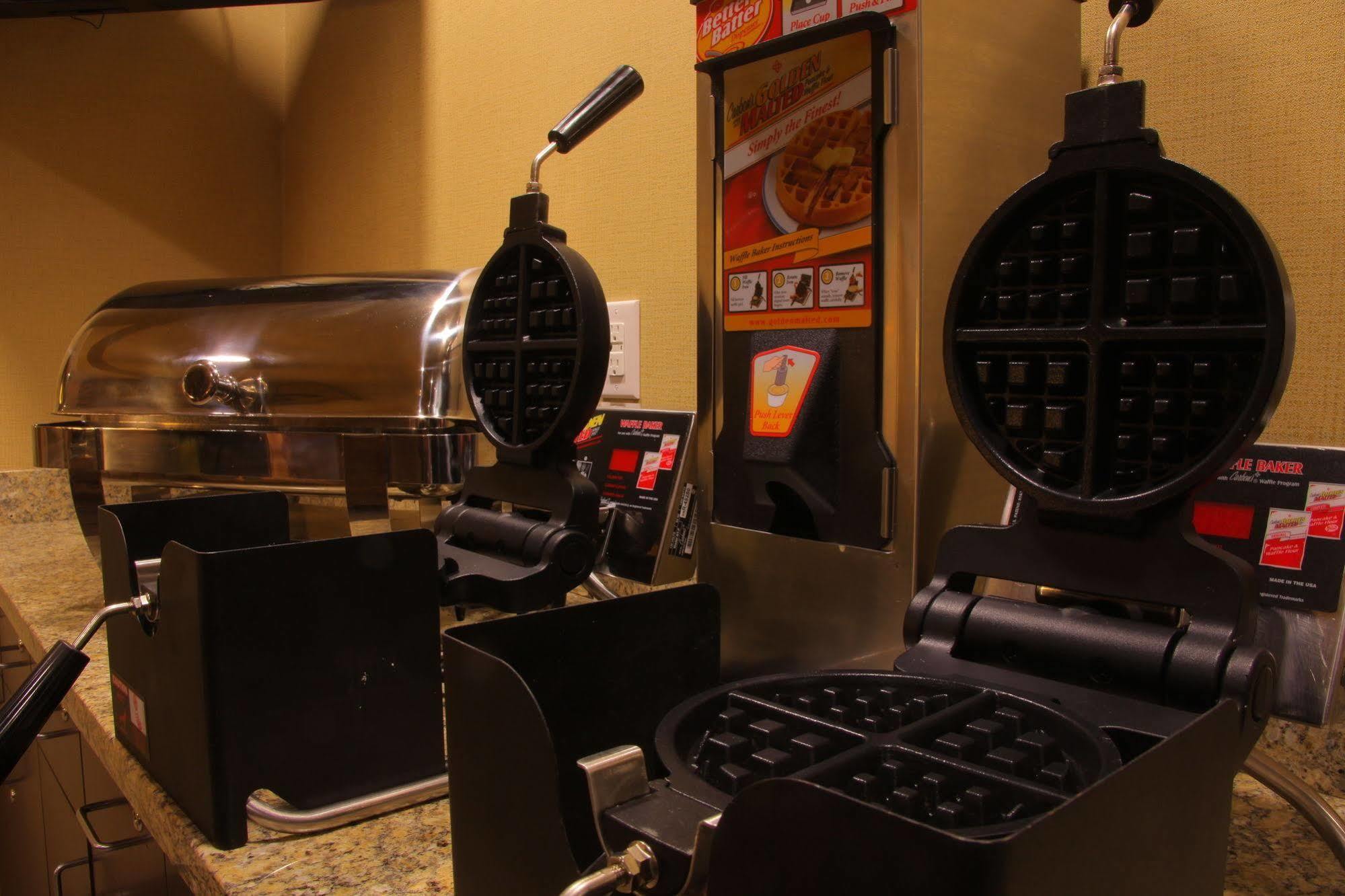 Little Missouri Inn & Suites New Town Luaran gambar