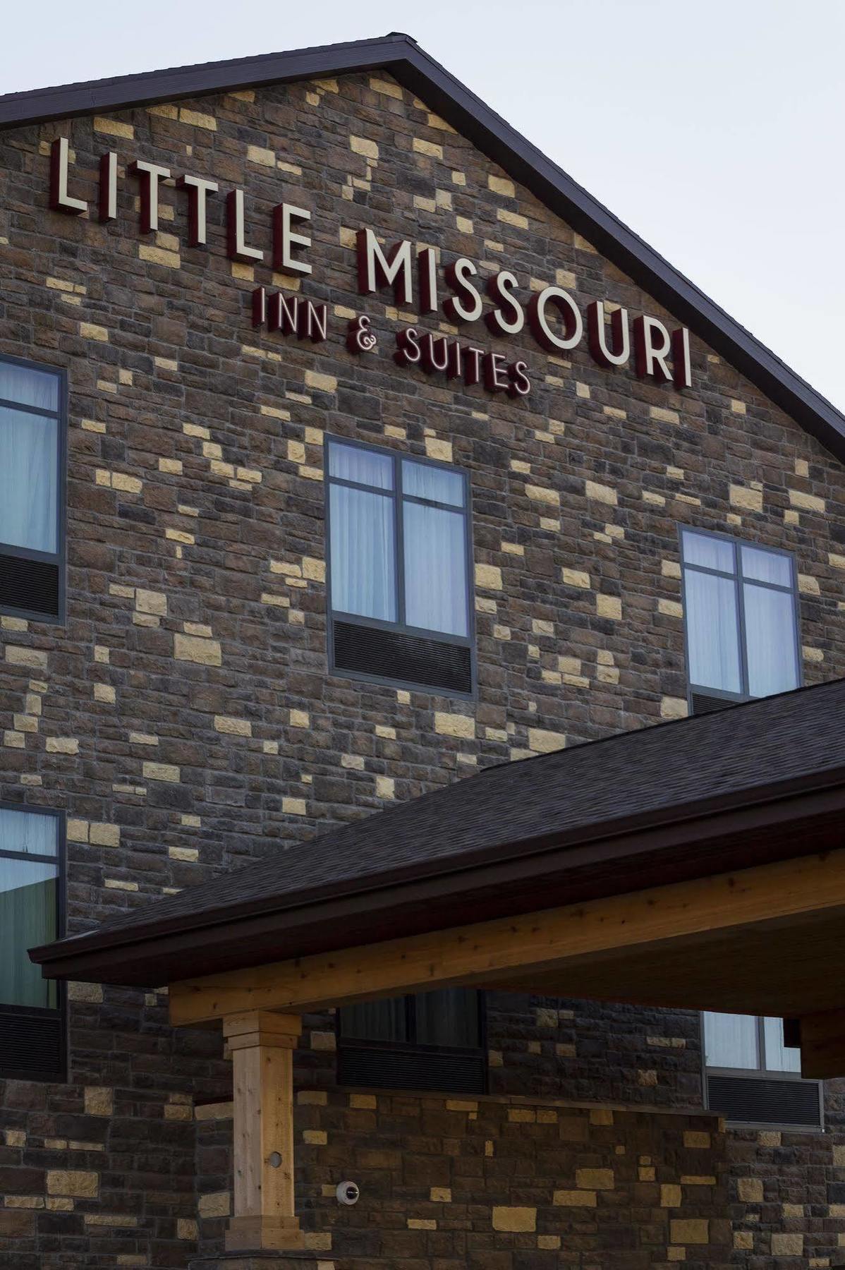 Little Missouri Inn & Suites New Town Luaran gambar